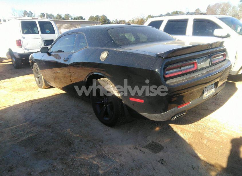 Photo 3 of 2018 Dodge Challenger SXT (VIN 2C3CDZAG3JH321744)
