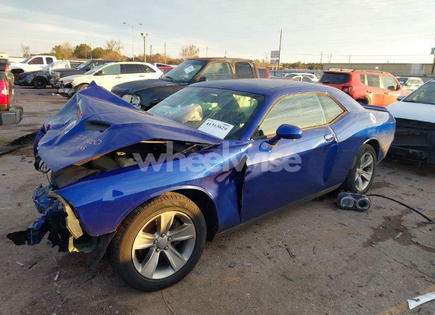 Photo 2 of 2020 Dodge Challenger SXT (VIN 2C3CDZAG3LH110384)