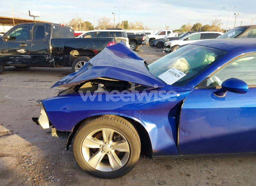 Photo 20 of 2020 Dodge Challenger SXT (VIN 2C3CDZAG3LH110384)