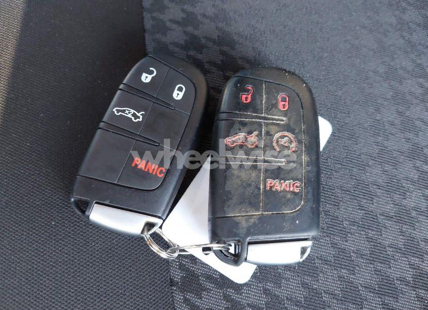 Photo 11 of 2021 Dodge Challenger SXT (VIN 2C3CDZAG3MH564586)