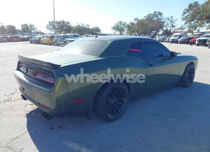 Photo 4 of 2021 Dodge Challenger SXT (VIN 2C3CDZAG3MH564586)