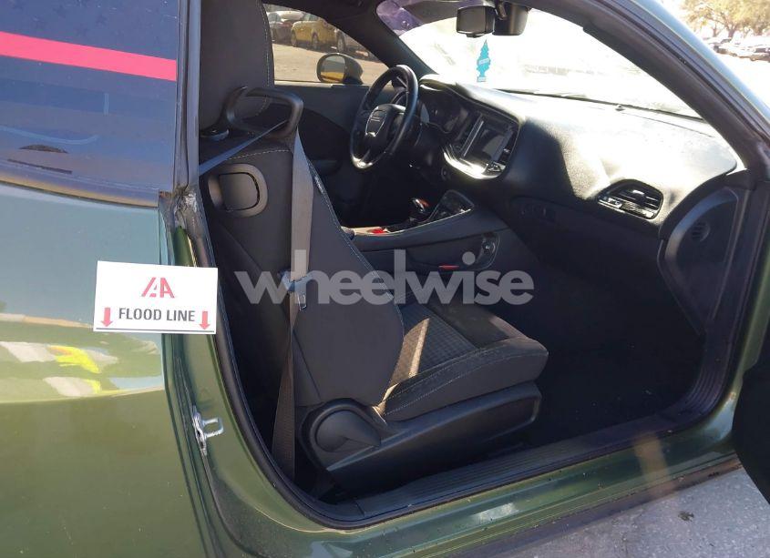 Photo 6 of 2021 Dodge Challenger SXT (VIN 2C3CDZAG3MH564586)