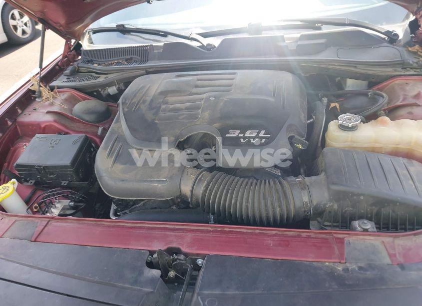 Photo 10 of 2021 Dodge Challenger SXT (VIN 2C3CDZAG3MH604570)