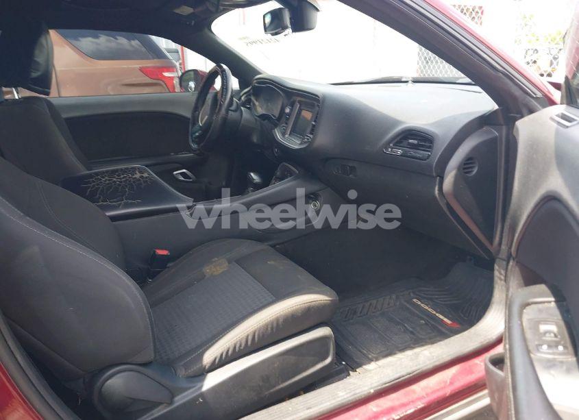 Photo 5 of 2021 Dodge Challenger SXT (VIN 2C3CDZAG3MH604570)