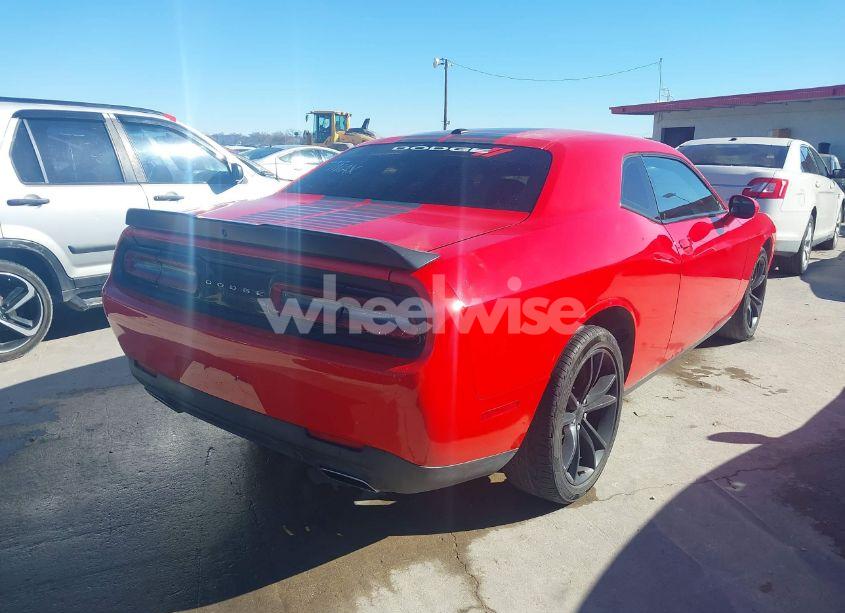 Photo 4 of 2016 Dodge Challenger SXT (VIN 2C3CDZAG4GH120086)