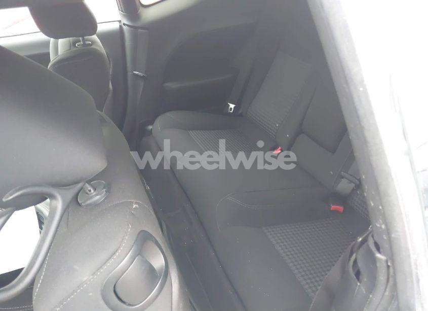 Photo 8 of 2016 Dodge Challenger SXT (VIN 2C3CDZAG4GH120086)