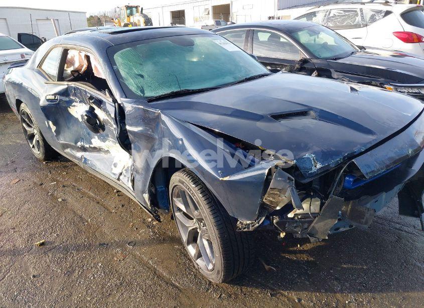 Photo 6 of 2016 Dodge Challenger SXT PLUS (VIN 2C3CDZAG4GH172575)