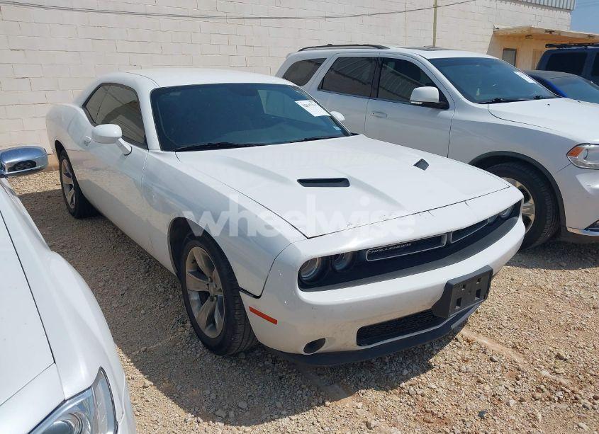 2016 Dodge Challenger SXT (VIN 2C3CDZAG4GH183737) main photo