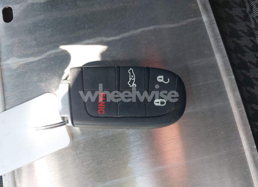 Photo 11 of 2016 Dodge Challenger SXT (VIN 2C3CDZAG4GH183737)