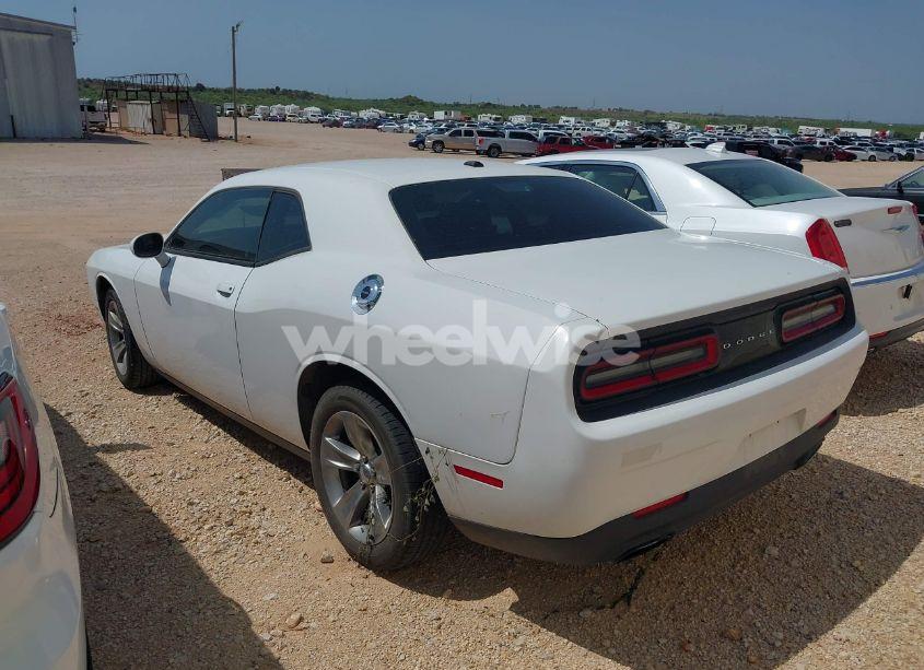Photo 14 of 2016 Dodge Challenger SXT (VIN 2C3CDZAG4GH183737)