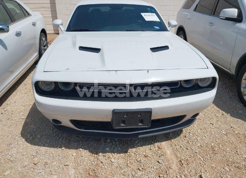 Photo 6 of 2016 Dodge Challenger SXT (VIN 2C3CDZAG4GH183737)