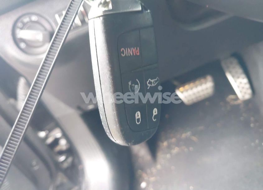 Photo 11 of 2016 Dodge Challenger SXT PLUS (VIN 2C3CDZAG4GH236727)