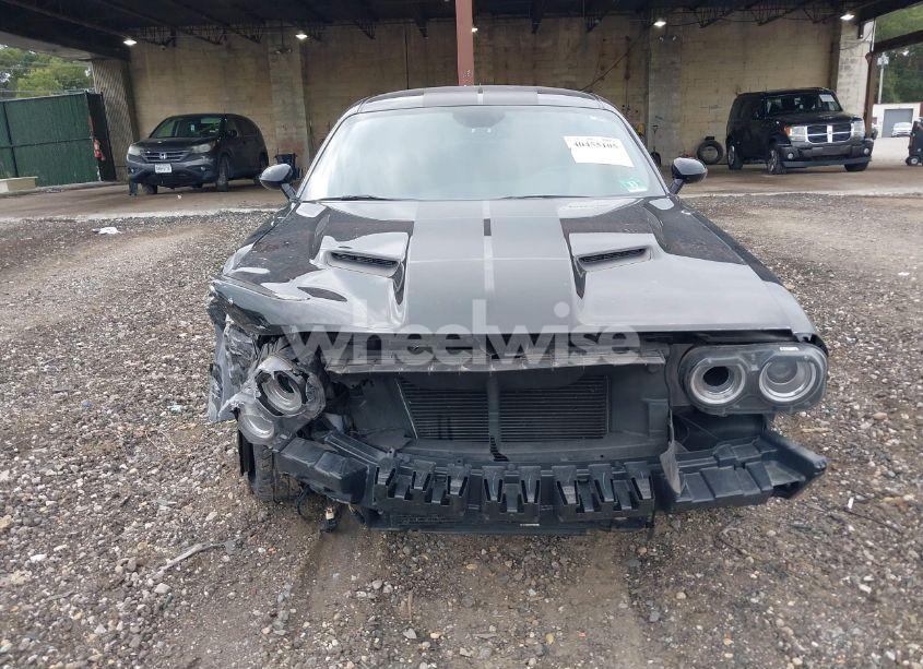 Photo 12 of 2016 Dodge Challenger SXT PLUS (VIN 2C3CDZAG4GH236727)