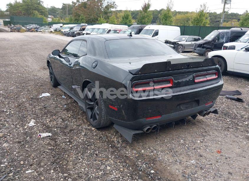 Photo 3 of 2016 Dodge Challenger SXT PLUS (VIN 2C3CDZAG4GH236727)