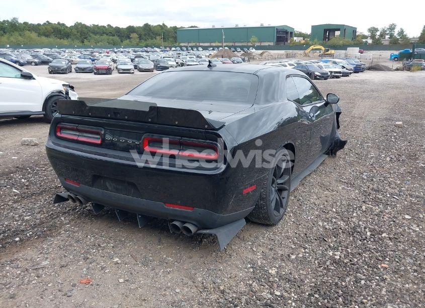 Photo 4 of 2016 Dodge Challenger SXT PLUS (VIN 2C3CDZAG4GH236727)