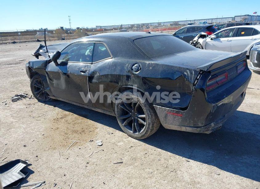 Photo 3 of 2016 Dodge Challenger SXT (VIN 2C3CDZAG4GH275849)