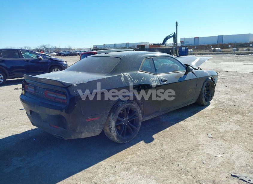 Photo 4 of 2016 Dodge Challenger SXT (VIN 2C3CDZAG4GH275849)