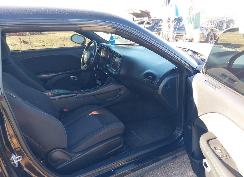 Photo 5 of 2016 Dodge Challenger SXT (VIN 2C3CDZAG4GH338514)