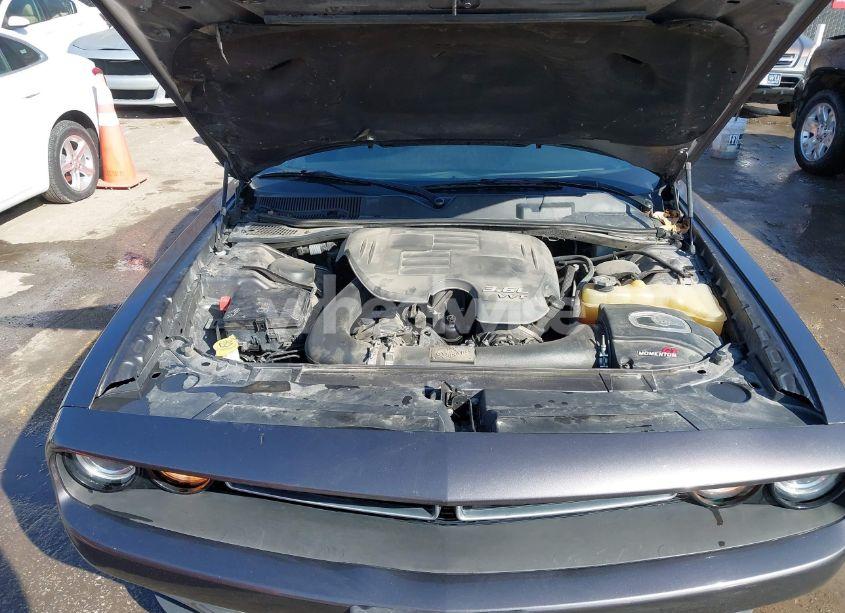 Photo 10 of 2017 Dodge Challenger SXT (VIN 2C3CDZAG4HH539301)