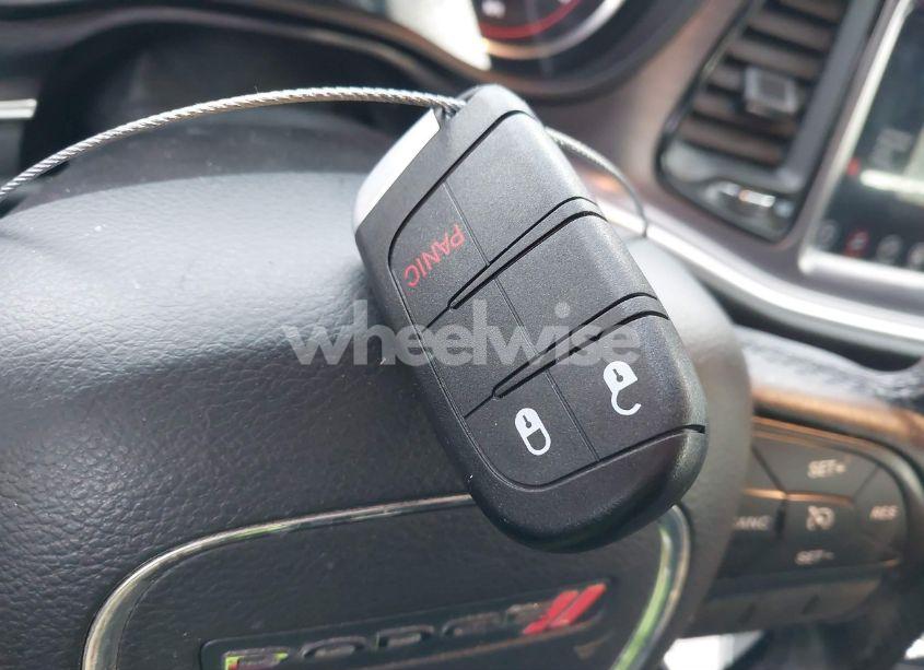 Photo 11 of 2017 Dodge Challenger SXT (VIN 2C3CDZAG4HH539301)