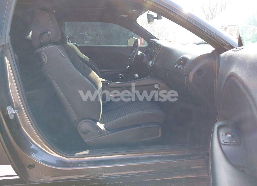 Photo 5 of 2017 Dodge Challenger SXT (VIN 2C3CDZAG4HH539301)