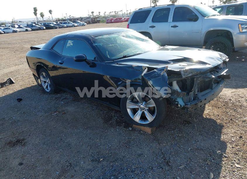 2017 Dodge Challenger SXT (VIN 2C3CDZAG4HH635834) main photo