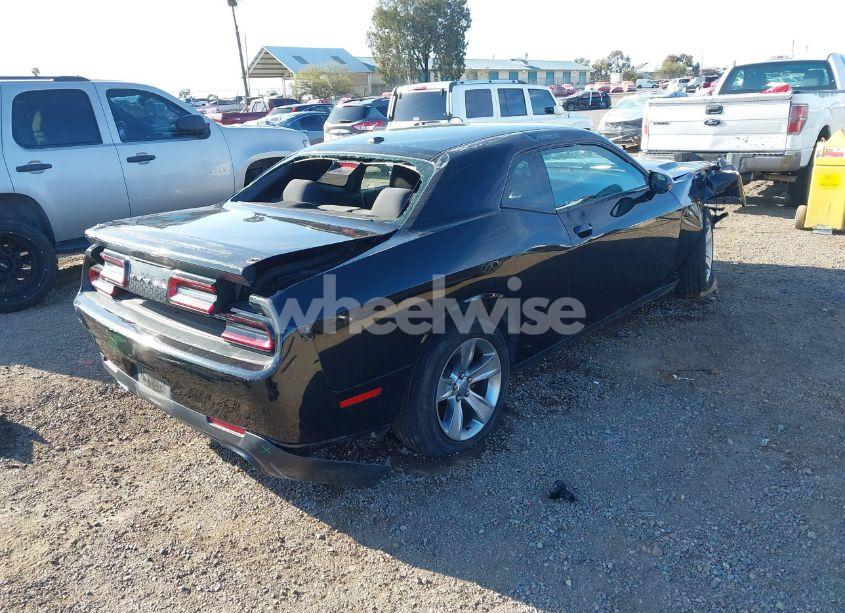 Photo 4 of 2017 Dodge Challenger SXT (VIN 2C3CDZAG4HH635834)