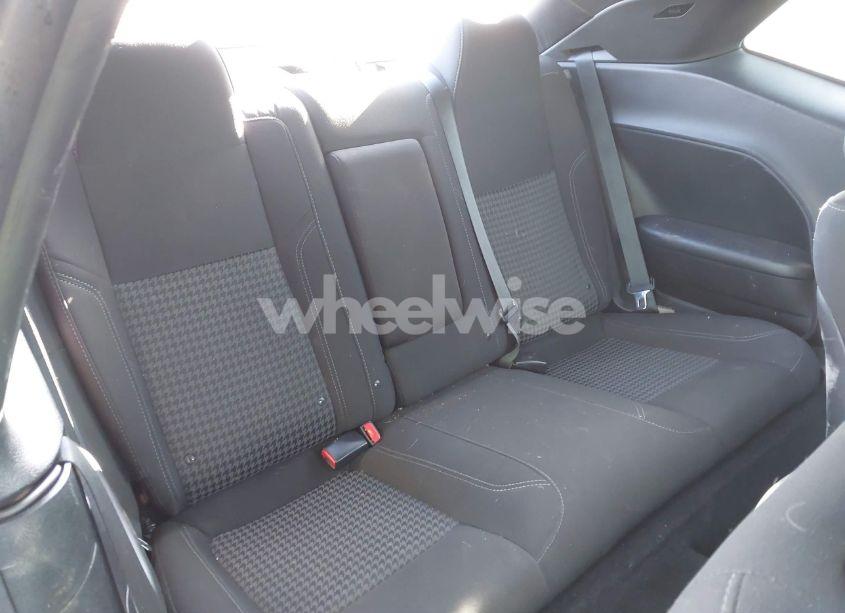 Photo 8 of 2017 Dodge Challenger SXT (VIN 2C3CDZAG4HH635834)