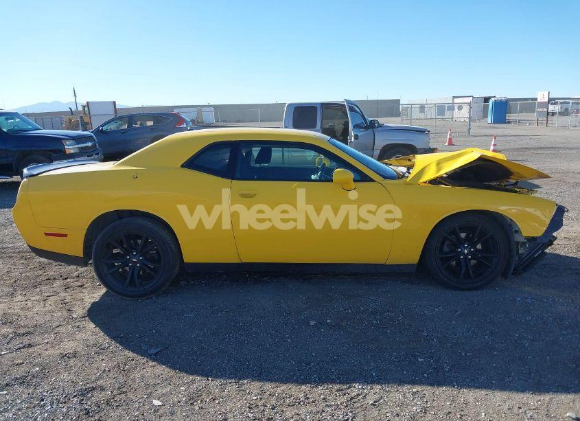 Photo 13 of 2018 Dodge Challenger SXT (VIN 2C3CDZAG4JH152933)