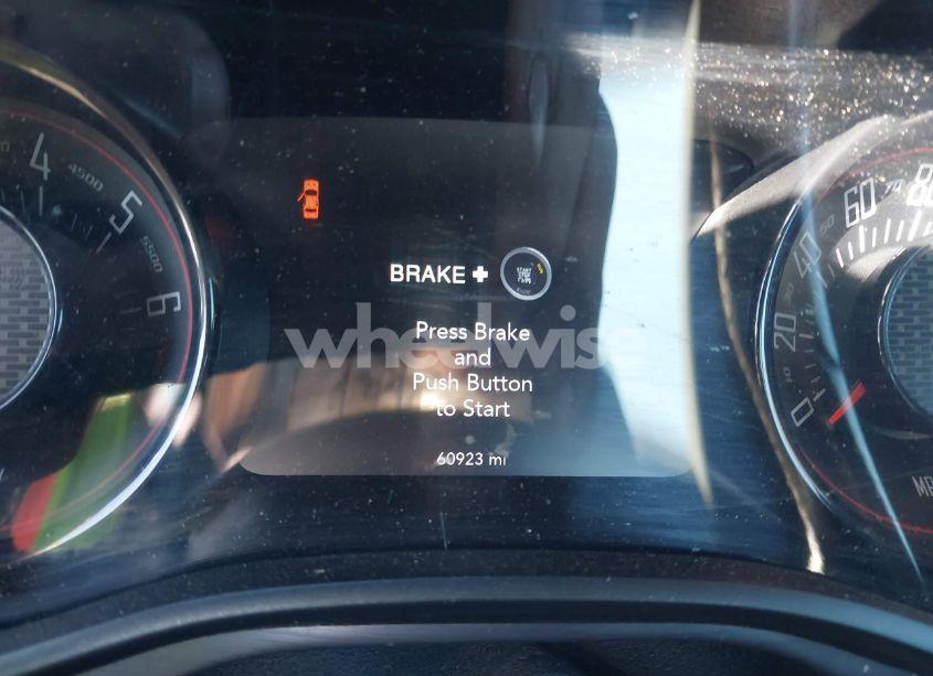 Photo 7 of 2018 Dodge Challenger SXT (VIN 2C3CDZAG4JH152933)