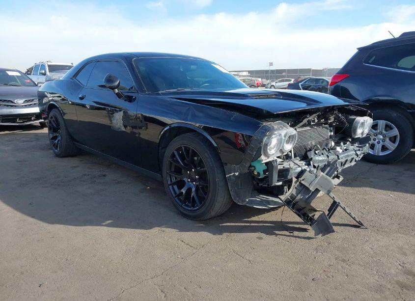 2018 Dodge Challenger SXT (VIN 2C3CDZAG4JH303026) main photo