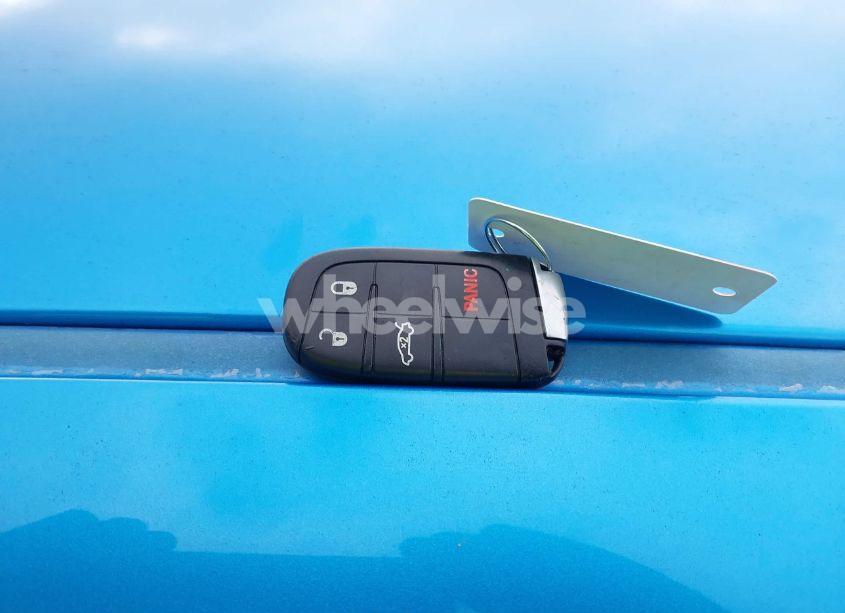 Photo 11 of 2018 Dodge Challenger SXT PLUS (VIN 2C3CDZAG4JH333952)