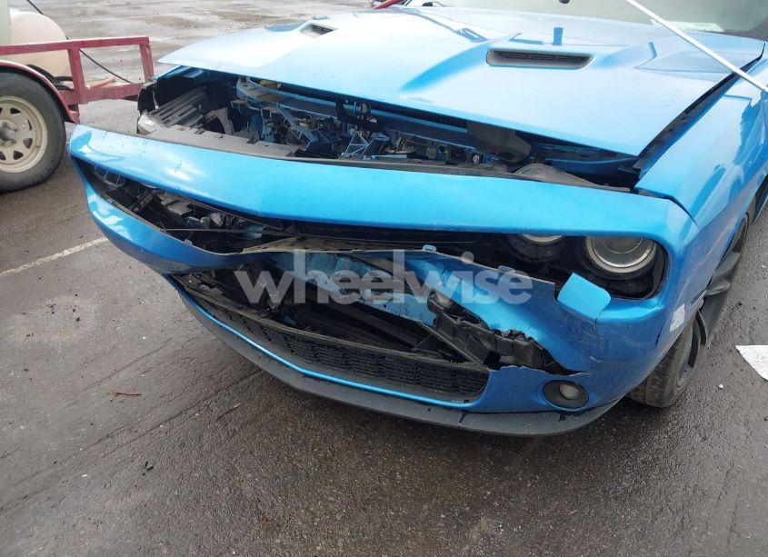 Photo 6 of 2018 Dodge Challenger SXT PLUS (VIN 2C3CDZAG4JH333952)