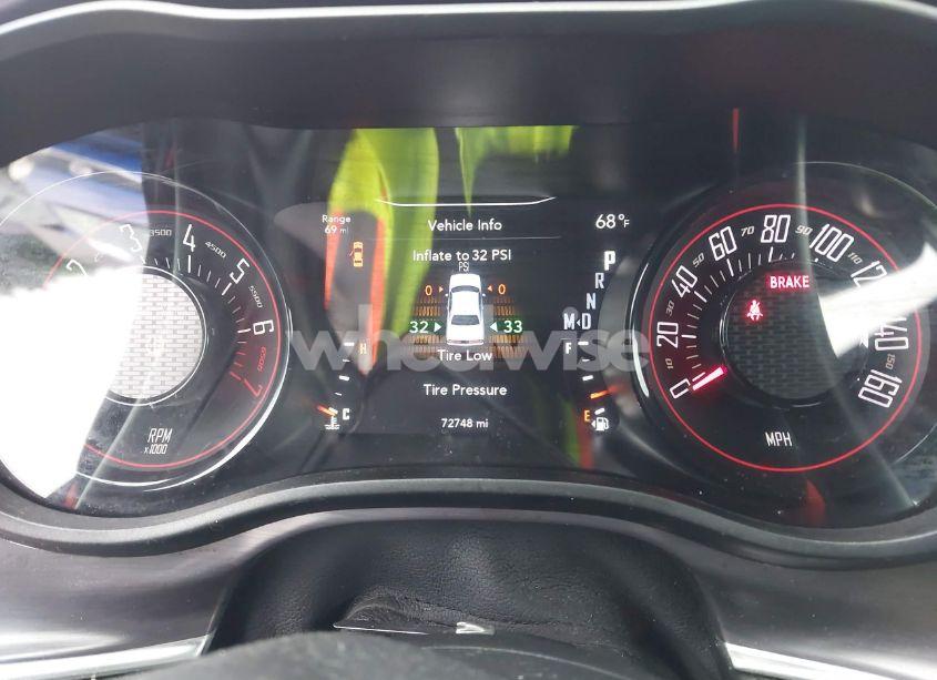 Photo 7 of 2018 Dodge Challenger SXT PLUS (VIN 2C3CDZAG4JH333952)