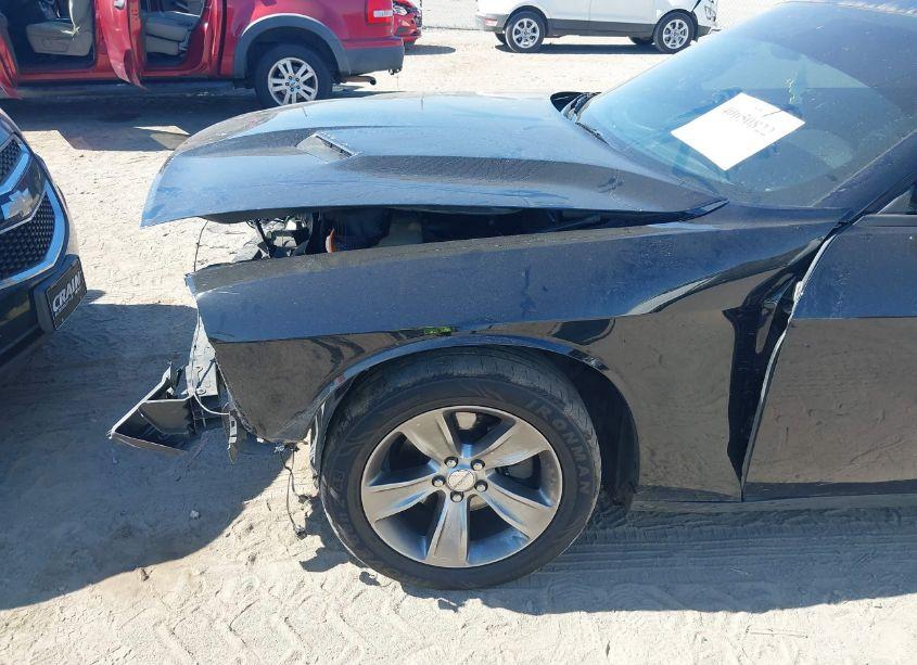 Photo 18 of 2019 Dodge Challenger SXT (VIN 2C3CDZAG4KH718929)