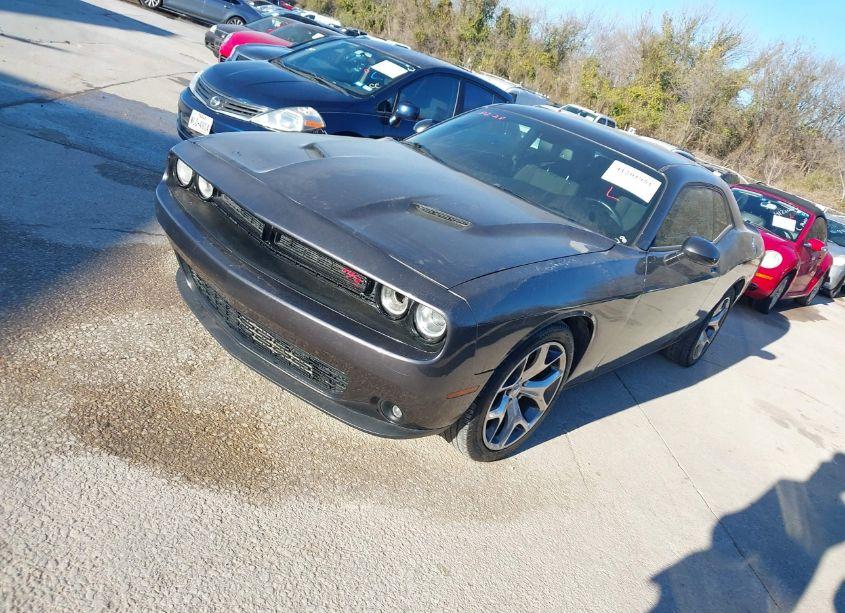 Photo 2 of 2019 Dodge Challenger SXT (VIN 2C3CDZAG4KH751560)