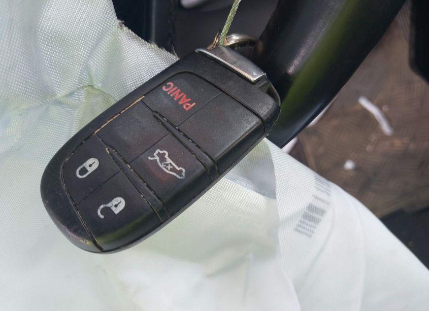 Photo 11 of 2020 Dodge Challenger SXT (VIN 2C3CDZAG4LH152420)