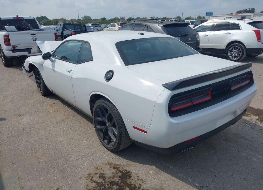 Photo 3 of 2020 Dodge Challenger SXT (VIN 2C3CDZAG4LH152420)