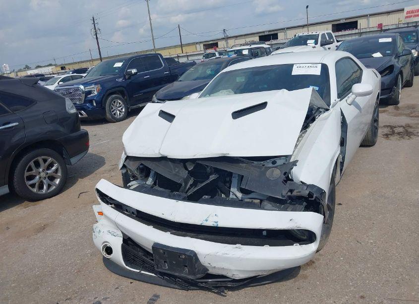 Photo 6 of 2020 Dodge Challenger SXT (VIN 2C3CDZAG4LH152420)