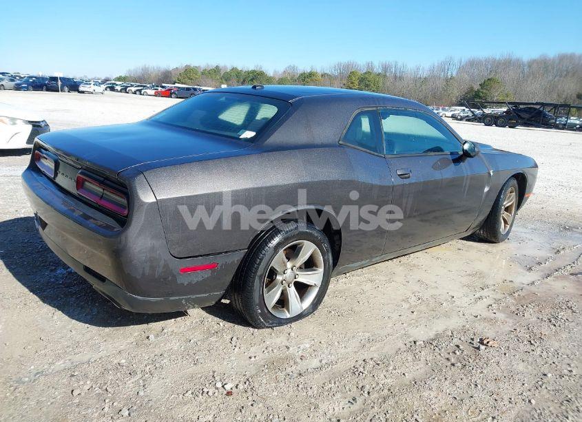 Photo 4 of 2015 Dodge Challenger SXT (VIN 2C3CDZAG5FH787649)