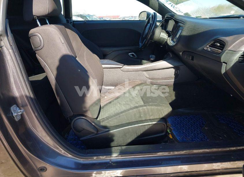 Photo 5 of 2015 Dodge Challenger SXT (VIN 2C3CDZAG5FH787649)