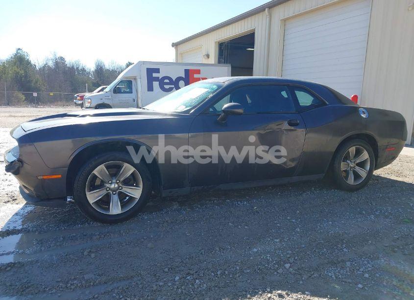 Photo 6 of 2015 Dodge Challenger SXT (VIN 2C3CDZAG5FH787649)