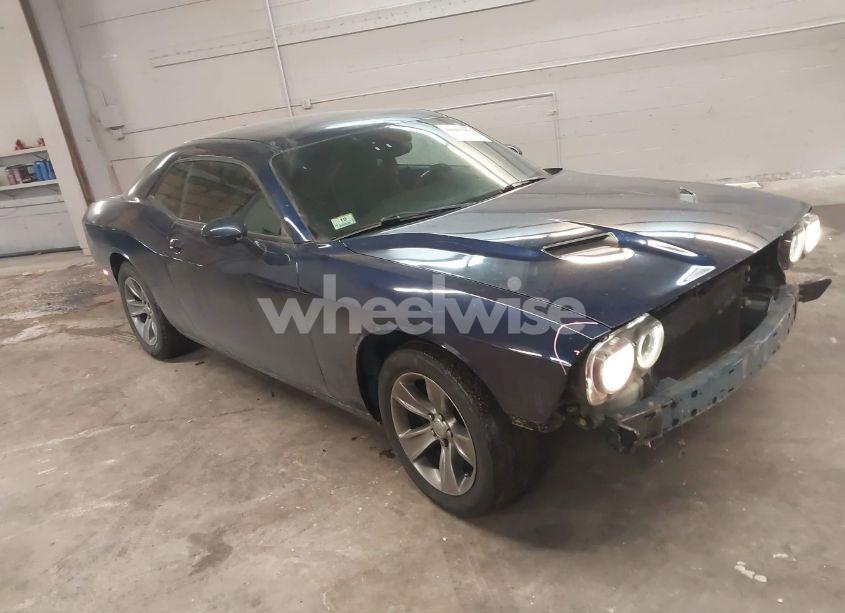 2015 Dodge Challenger SXT (VIN 2C3CDZAG5FH821928) main photo