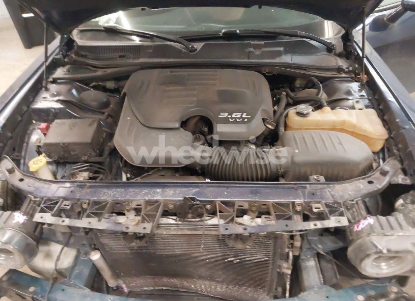 Photo 10 of 2015 Dodge Challenger SXT (VIN 2C3CDZAG5FH821928)