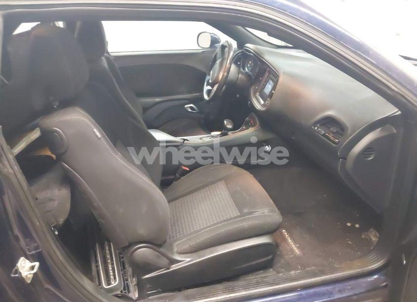 Photo 5 of 2015 Dodge Challenger SXT (VIN 2C3CDZAG5FH821928)