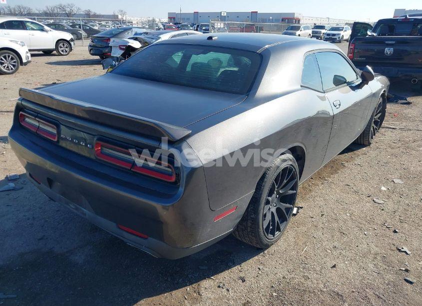 Photo 4 of 2015 Dodge Challenger SXT (VIN 2C3CDZAG5FH912973)