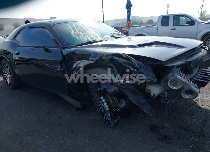 Photo 6 of 2016 Dodge Challenger SXT (VIN 2C3CDZAG5GH107816)