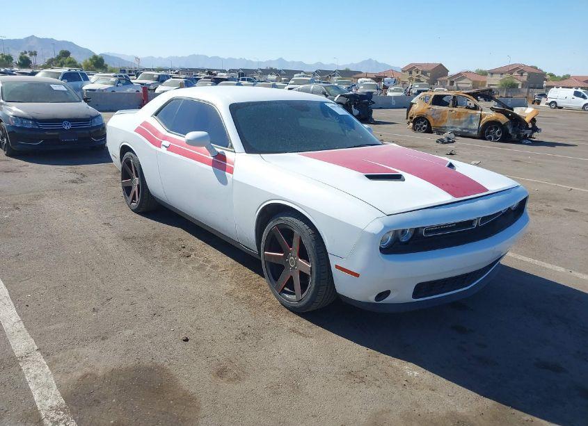 2016 Dodge Challenger SXT (VIN 2C3CDZAG5GH113521) main photo