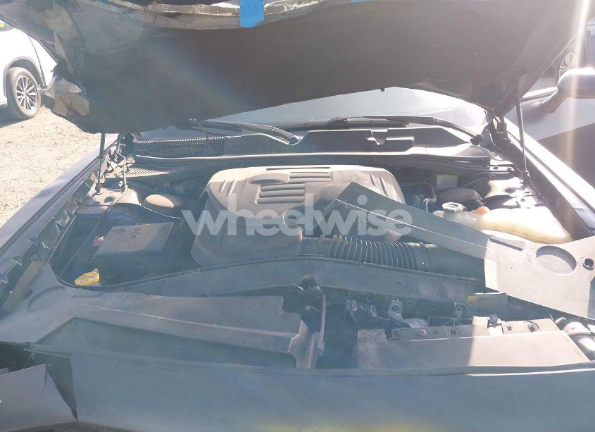 Photo 10 of 2016 Dodge Challenger SXT (VIN 2C3CDZAG5GH131081)