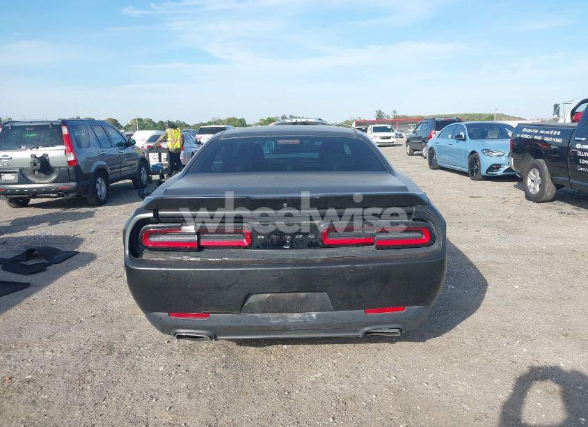 Photo 16 of 2016 Dodge Challenger SXT (VIN 2C3CDZAG5GH131081)